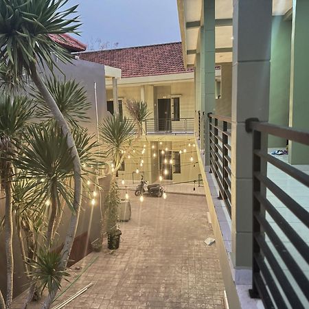 The Pause Guesthouse Улувату Экстерьер фото